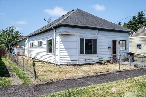 213 Garfield St, Hoquiam, WA 98550