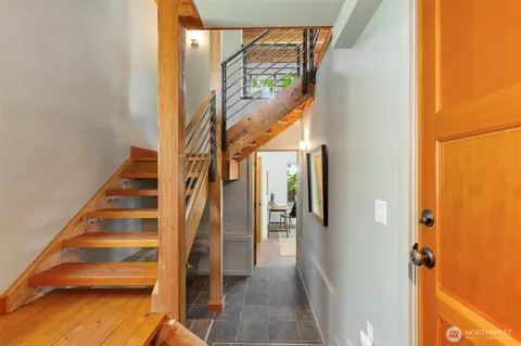 1818 E Pike St, Seattle, WA 98122 photo 6