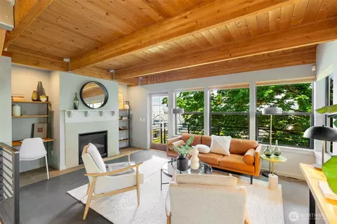 1818 E Pike St, Seattle, WA 98122 photo 9