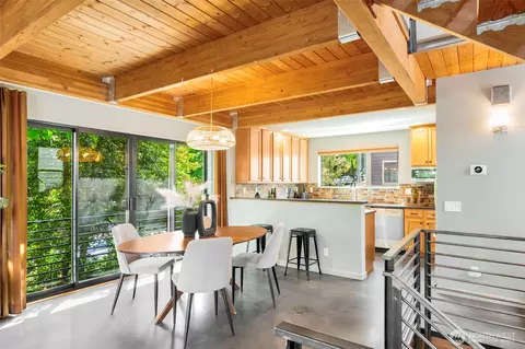 1818 E Pike St, Seattle, WA 98122 photo 11