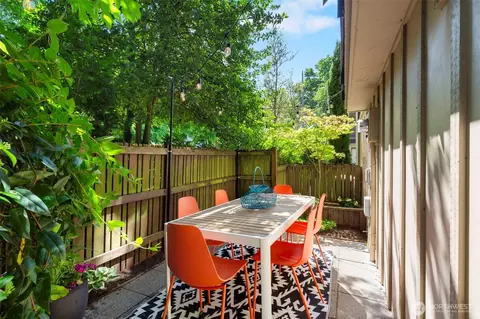 1818 E Pike St, Seattle, WA 98122 photo 31