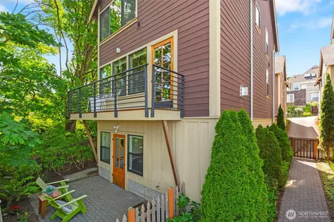 1818 E Pike St, Seattle, WA 98122 photo 32