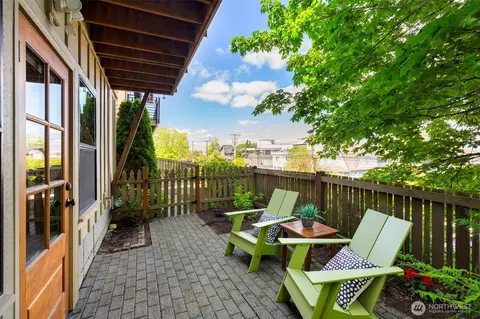 1818 E Pike St, Seattle, WA 98122 photo 30