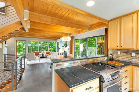 1818 E Pike St, Seattle, WA 98122 photo 14