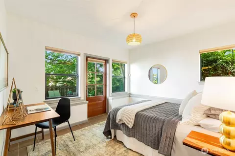 1818 E Pike St, Seattle, WA 98122 photo 25