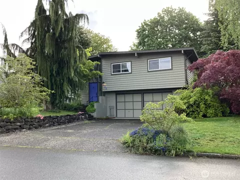 138 159th Pl NE, Bellevue, WA 98008