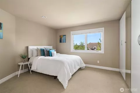 Bedroom - 4111 221st Pl SE, Bothell, WA 98021 photo 3 of 3