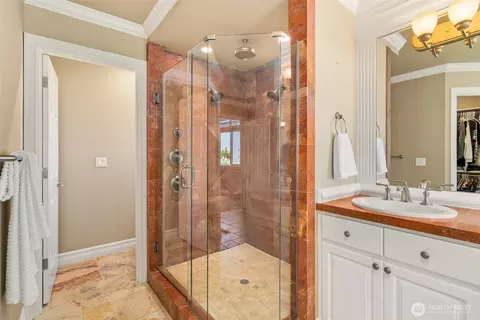 Bath - 4111 221st Pl SE, Bothell, WA 98021 photo 3 of 5