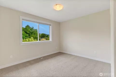 Bedroom - 6103 153rd Ave E, Sumner, WA 98390 photo 4 of 5