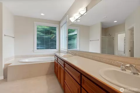 Bath - 6103 153rd Ave E, Sumner, WA 98390 photo 1 of 3