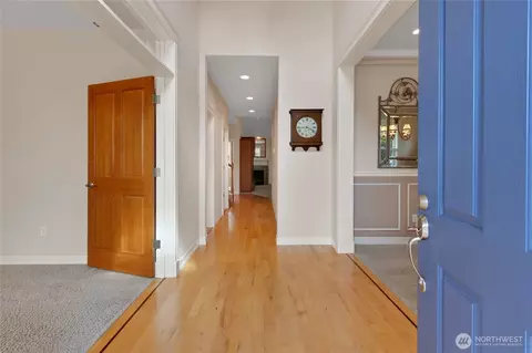 Entry Way - 6103 153rd Ave E, Sumner, WA 98390 photo 1 of 1