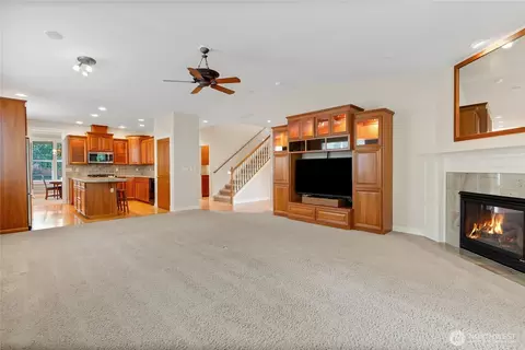 Living - 6103 153rd Ave E, Sumner, WA 98390 photo 3 of 4