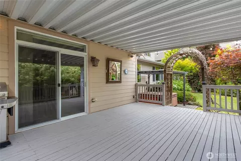 Exterior - 6103 153rd Ave E, Sumner, WA 98390 photo 4 of 6
