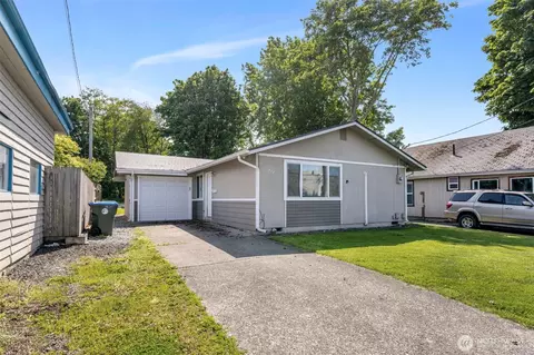 427 E 3rd St, Port Angeles, WA 98362