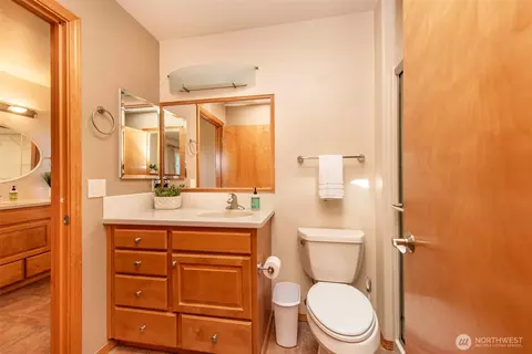 Bath - 220 Amethyst Dr, Sequim, WA 98382 photo 3 of 5