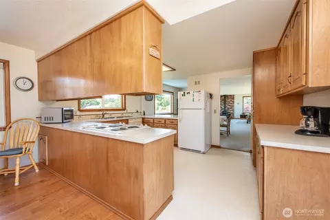 21 S Olympic View Dr, Sequim, WA 98382 photo 10