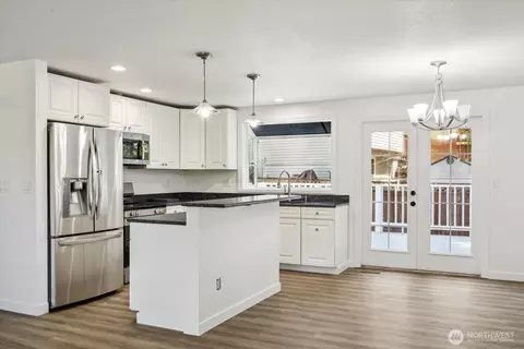 Kitchen - 16931 20th Dr SE, Bothell, WA 98012 photo 1 of 4