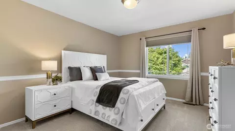 Bedroom - 15918 35th Dr SE, Bothell, WA 98012 photo 3 of 4
