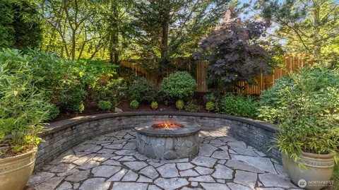 Exterior - 15918 35th Dr SE, Bothell, WA 98012 photo 9 of 11