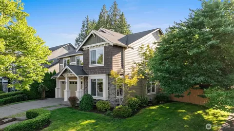 Exterior - 15918 35th Dr SE, Bothell, WA 98012 photo 3 of 11