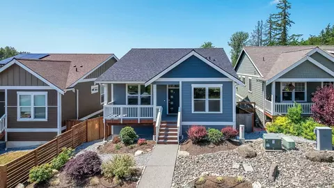 711 Blackstone Ln, Bellingham, WA 98226