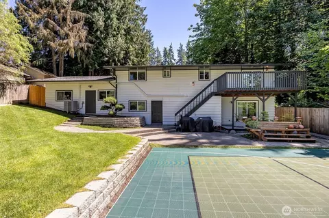 Exterior - 24028 6th Pl W, Bothell, WA 98021 photo 7 of 7