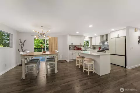 Dining - 24028 6th Pl W, Bothell, WA 98021 photo 2 of 3