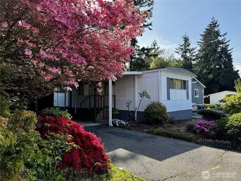8527 31st Ave S, Lakewood, WA 98499
