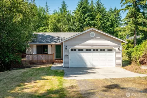 304 Beacon Hill Dr, Longview, WA 98632