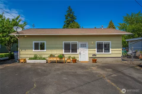 3728 Laurel Pl, Bremerton, WA 98312