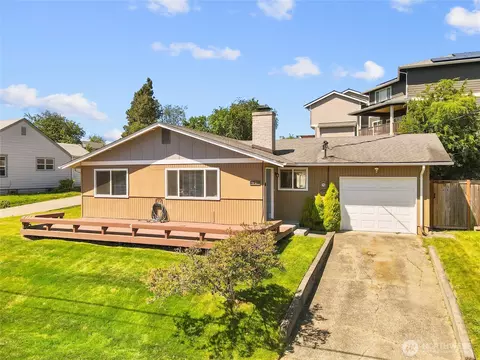 8828 S K St, Tacoma, WA 98444