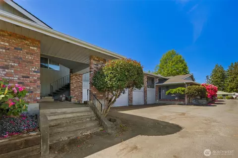 17464 Dunbar Rd #1, Mount Vernon, WA 98273