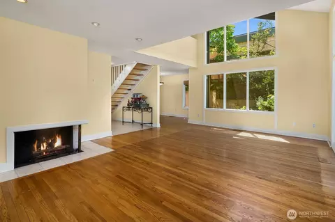 1921 37th Pl E, Seattle, WA 98112 photo 5
