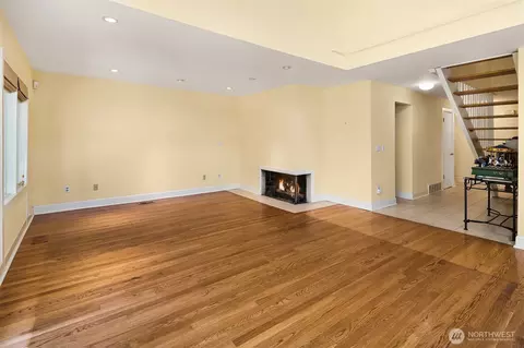 1921 37th Pl E, Seattle, WA 98112 photo 4
