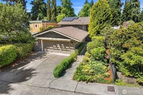 1921 37th Pl E, Seattle, WA 98112 photo 25