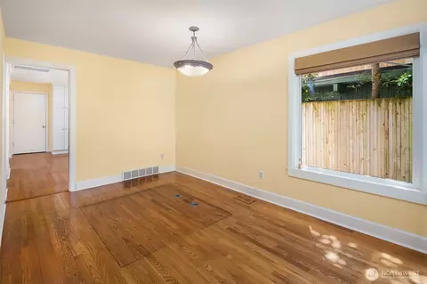 1921 37th Pl E, Seattle, WA 98112 photo 8