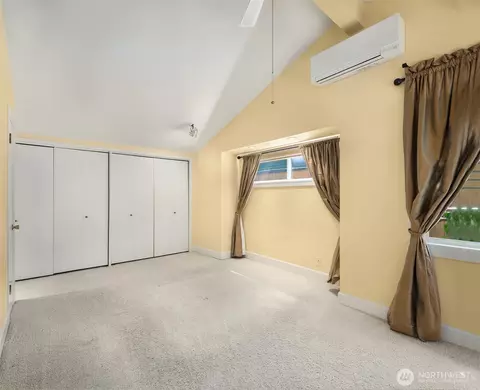 1921 37th Pl E, Seattle, WA 98112 photo 13