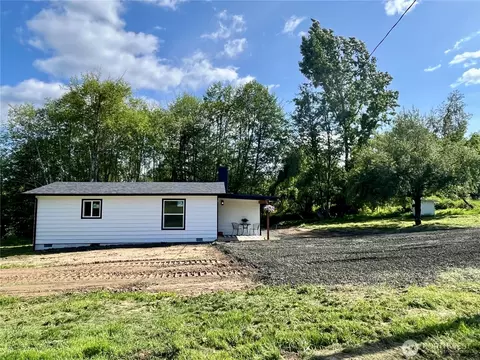 Exterior - 41 E Agate Loop Rd, Shelton, WA 98584 photo 12 of 16