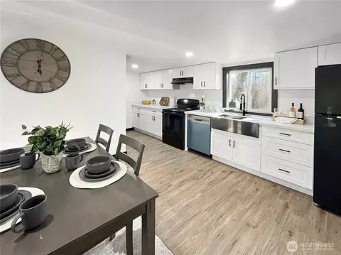 Kitchen - 41 E Agate Loop Rd, Shelton, WA 98584 photo 1 of 1