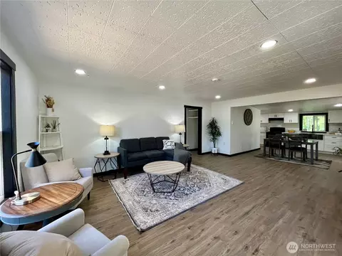 Living - 41 E Agate Loop Rd, Shelton, WA 98584 photo 4 of 4