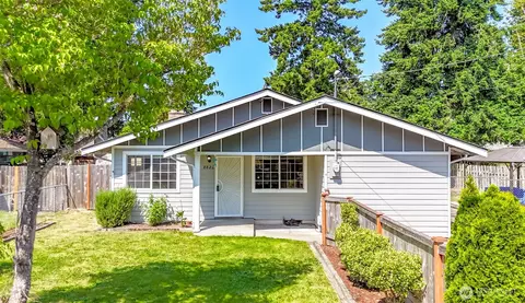 8822 Hipkins Rd SW, Lakewood, WA 98498