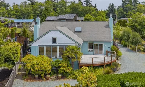 1971 Fircrest Ave, Coupeville, WA 98239