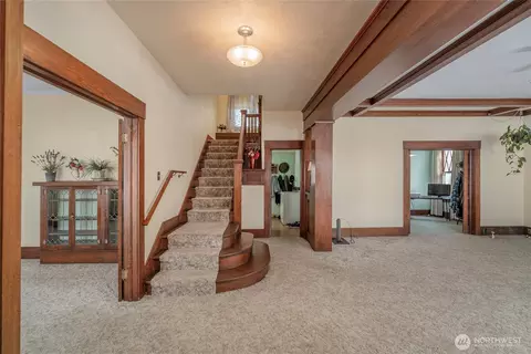 Entry Way - 417 E Ash St, Waterville, WA 98858 photo 1 of 2