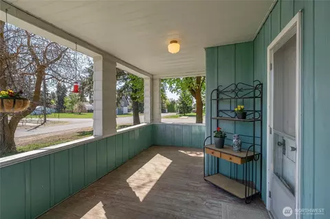 Exterior - 417 E Ash St, Waterville, WA 98858 photo 15 of 15