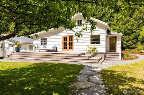 5396 Langley Rd, Langley, WA 98260