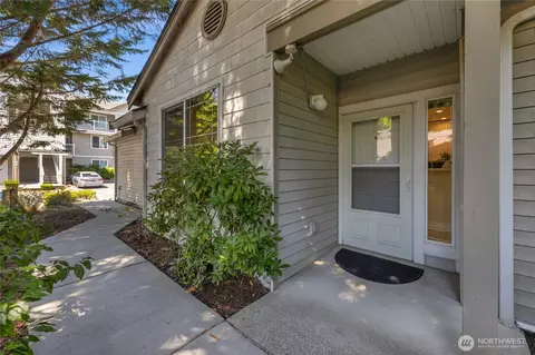 2009 196th St SE #G104, Bothell, WA 98012
