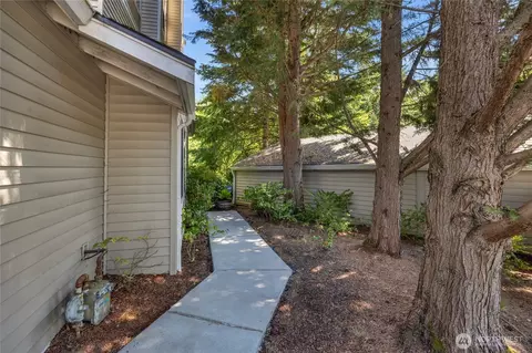2009 196th St SE #G104, Bothell, WA 98012 photo 2