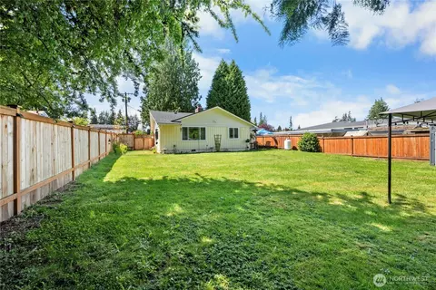 Exterior - 6901 Columbia Ct, Everett, WA 98203 photo 9 of 9
