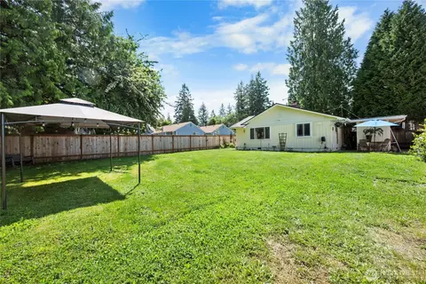 Exterior - 6901 Columbia Ct, Everett, WA 98203 photo 7 of 9