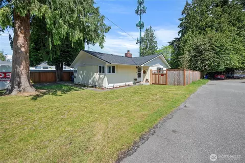 Exterior - 6901 Columbia Ct, Everett, WA 98203 photo 2 of 9